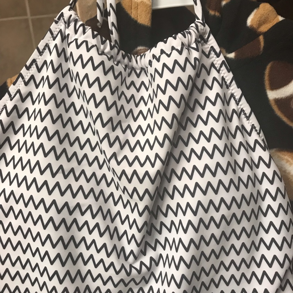 One piece swim suit